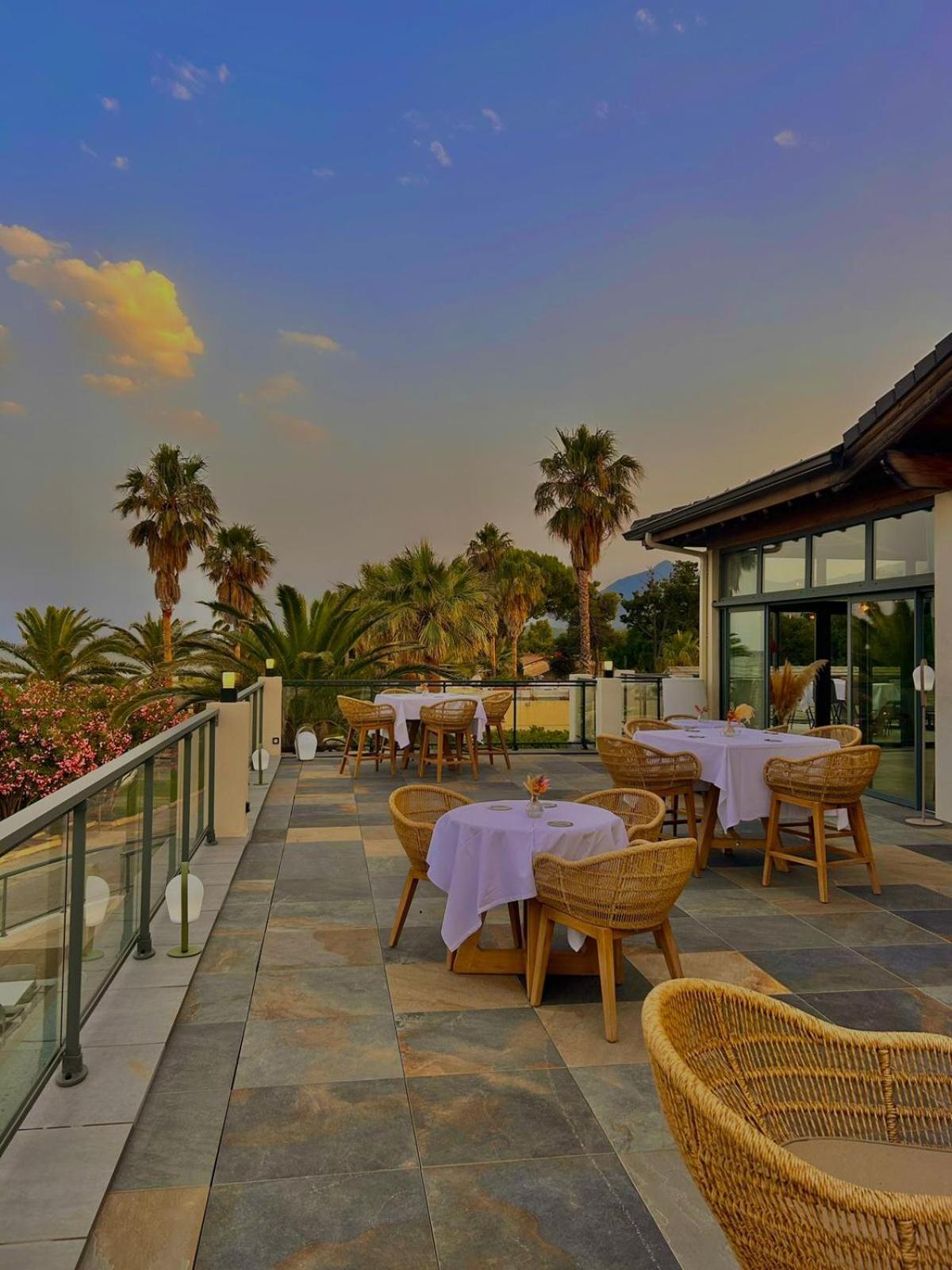 Residence San Pellegrino Folelli Luaran gambar