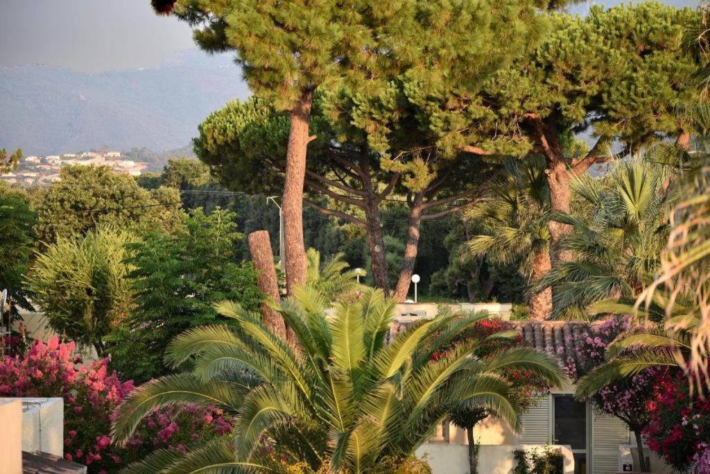 Residence San Pellegrino Folelli Luaran gambar